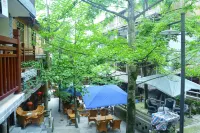 Qingcheng Mountain Jinyuan Hotel