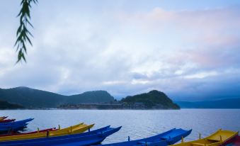 Lugu Lake Lige Xinqing Inn