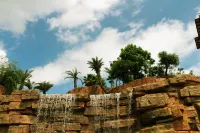 Hot Spring Valley Hotel - Pools
