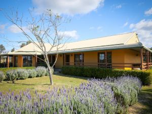 Corunna Station Country House