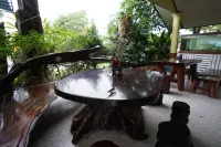 Khemthong Resort 9 Hotels in Sikao District