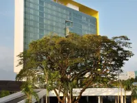 DoubleTree by Hilton Jakarta - Diponegoro Hotels in der Nähe von Taman Proklamasi