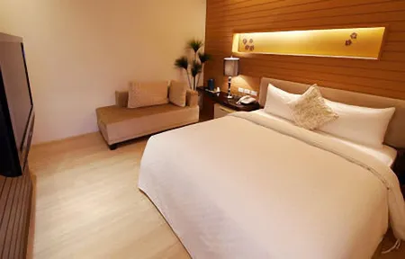 Gold Sandy Beach Hotel