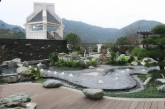 Biquan Kongzhong Hot Spring Hotel Hotel berhampiran Ecological Garden