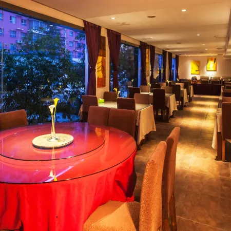 Xixia Kunpeng Hotel
