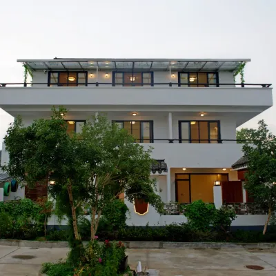 Huqinshe Inn Hotels near Dongqian Lake