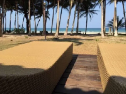 ชุมพรคาบาน่า รีสอร์ต โรงแรมในอำเภอ ปะทิว