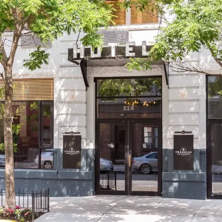 Franklin Guesthouse Отели рядом с достопримечательностью «Гринпойнт»
