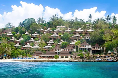 Phi Phi the Beach Resort Отели рядом с достопримечательностью «Monkey Beach»