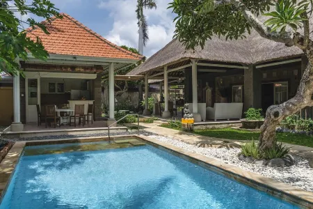 Patal Kikian Villa