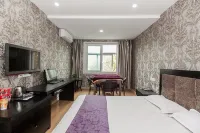Siluo Holiday Hotel