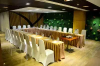 King Town Grand Hotel & Wedding Center Hôtels à : Nha Trang