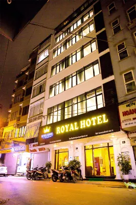 ロイヤル ホテル