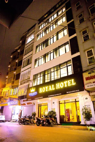 Royal Hotel Ha Noi Отели рядом с достопримечательностью «Мавзолей Хо Ши Мина»