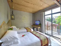 Lushan Yunlianju Chinese Inn (Guling Street) Hotels near Mei Lu Villa