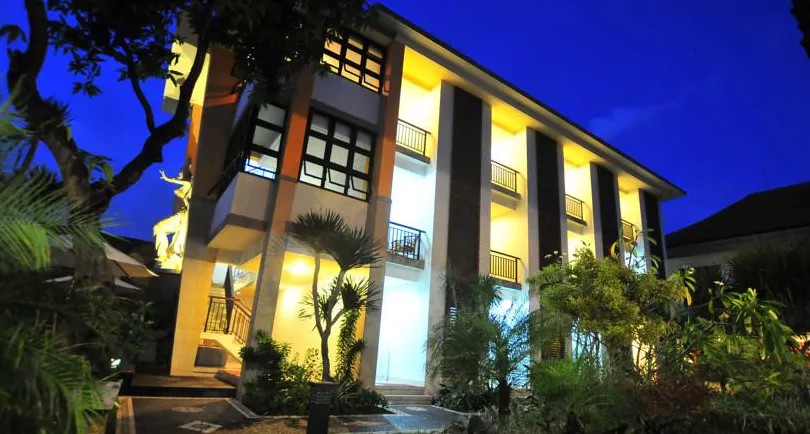 Sandat Hotel Legian