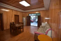 Li County Xuehao Homestay