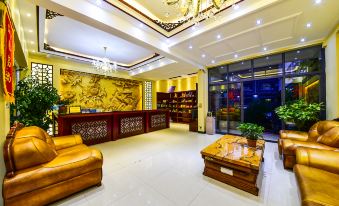 Home Hotel (Lijiang Sanyi International Airport)