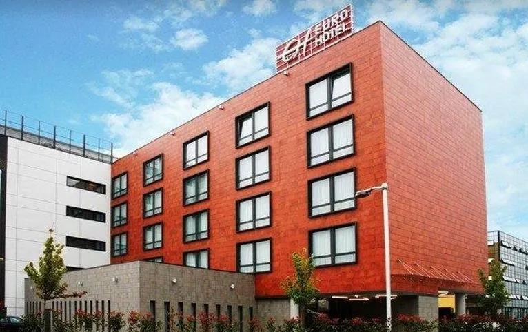 Euro Hotel Residence