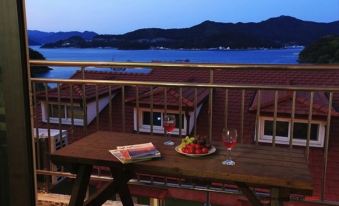 Arasom Pension Tongyeong