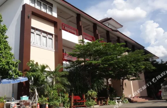 Wannachai格蘭德公寓