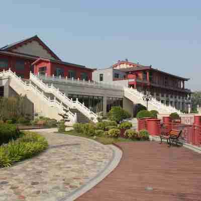 Kaishi Hot Spring Resort Hotel Exterior