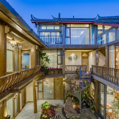 Yishu·designer light luxury vacation B & B Hotels near The Ancient Town of Shuhe-Sifang Street