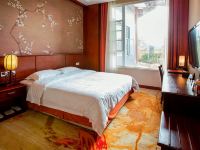 广元琴台酒店 - 花园式大床房