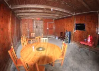 Xinhua Yueya Mountain Farm