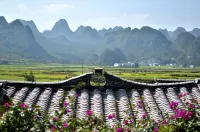 Yizhao Yixi Inn - vue sur la montagne
