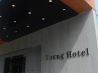 湛江远扬YOUNG咖啡主题酒店(世贸店) - 酒店外部
