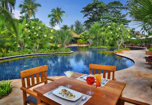 1. 말리 리조트 선..