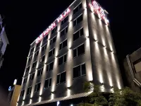 Hotel Yaja Yong IN