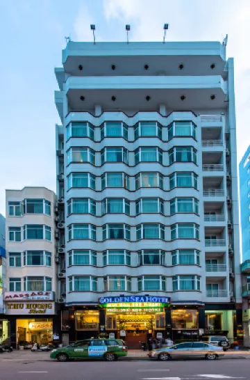 Golden Sea Hotel Da Nang โรงแรมใกล้ดีเอชซี มารีน่า