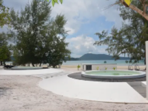 Moonlight Resort Hotels near Koh Rong Sanloem