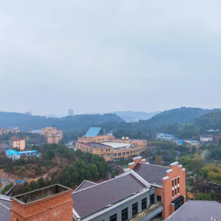 Floral Hotel · Xianning Hot Spring Valley