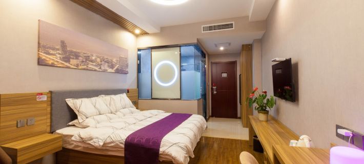 Roman Hotel Baiyangdian Hotels in Anxin