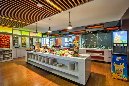 Hampton by Hilton Harbin Haxi Отели рядом с достопримечательностью «Heilongjiang Foreign Economic Institute»