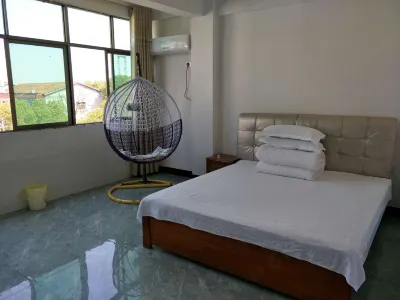 Yingtan Junyue Restaurant Hotels near Yujiang Gymnasium (East Gate)