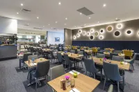 Oaks Melbourne on Market Hotel