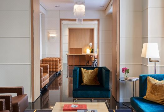 1. 호텔 오페라 리..