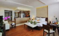 The Cliff Resort & Residences Hotel in zona Po Shanu Cham Towers