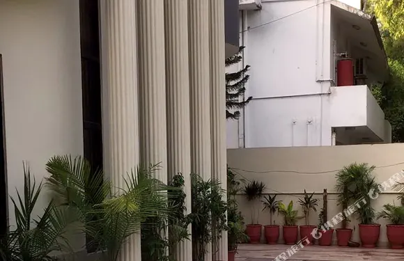 行政小屋