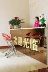 Hechi Chendong Business Hotel - Hot Tub