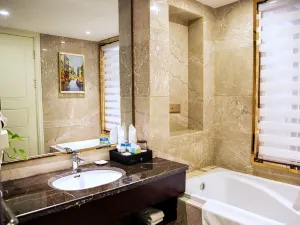 Puhua Hotel