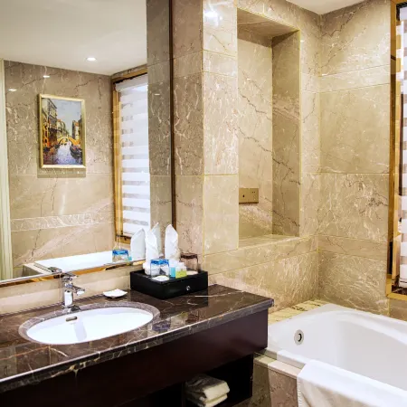 Puhua Hotel