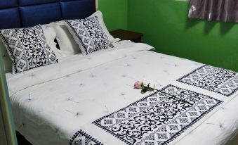 Yuebin Chain Hotel (Songjiang University Town)