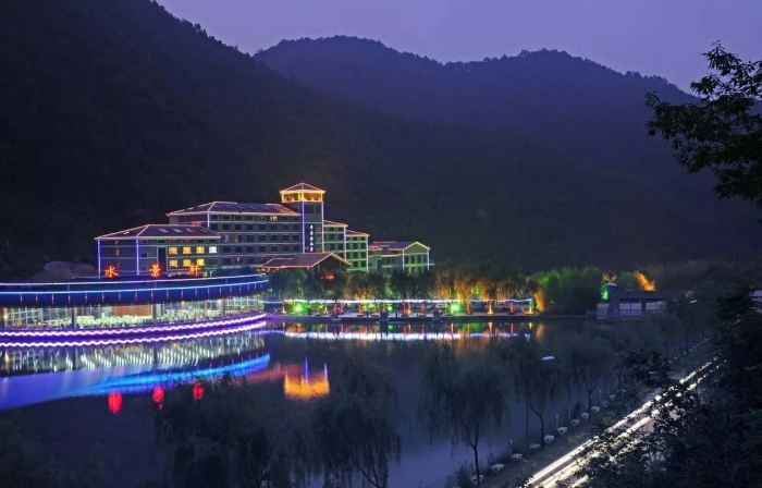 Chongdugou Waterscape Hotel