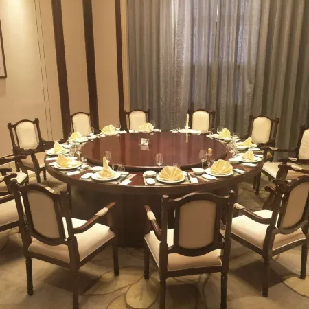 Shuoxiang Lake Hotel