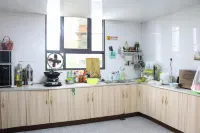 Pigeon Tree Riverside Inn(Wujiagang) - Hostels